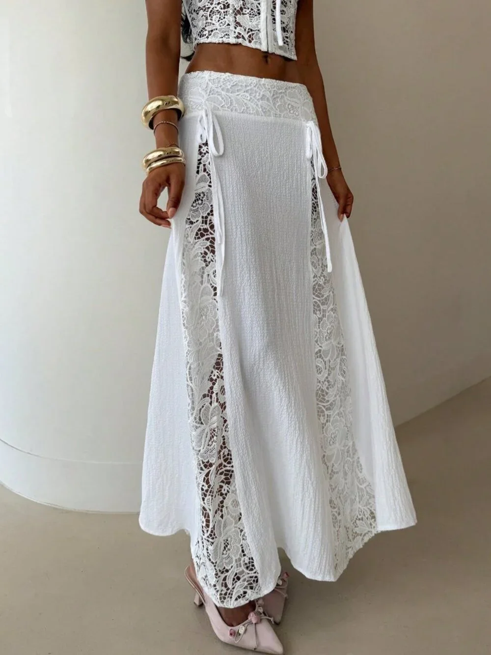 Elegant White Women's Low Waist Lace detailed maxi Skirt - Picture 4 of 9
